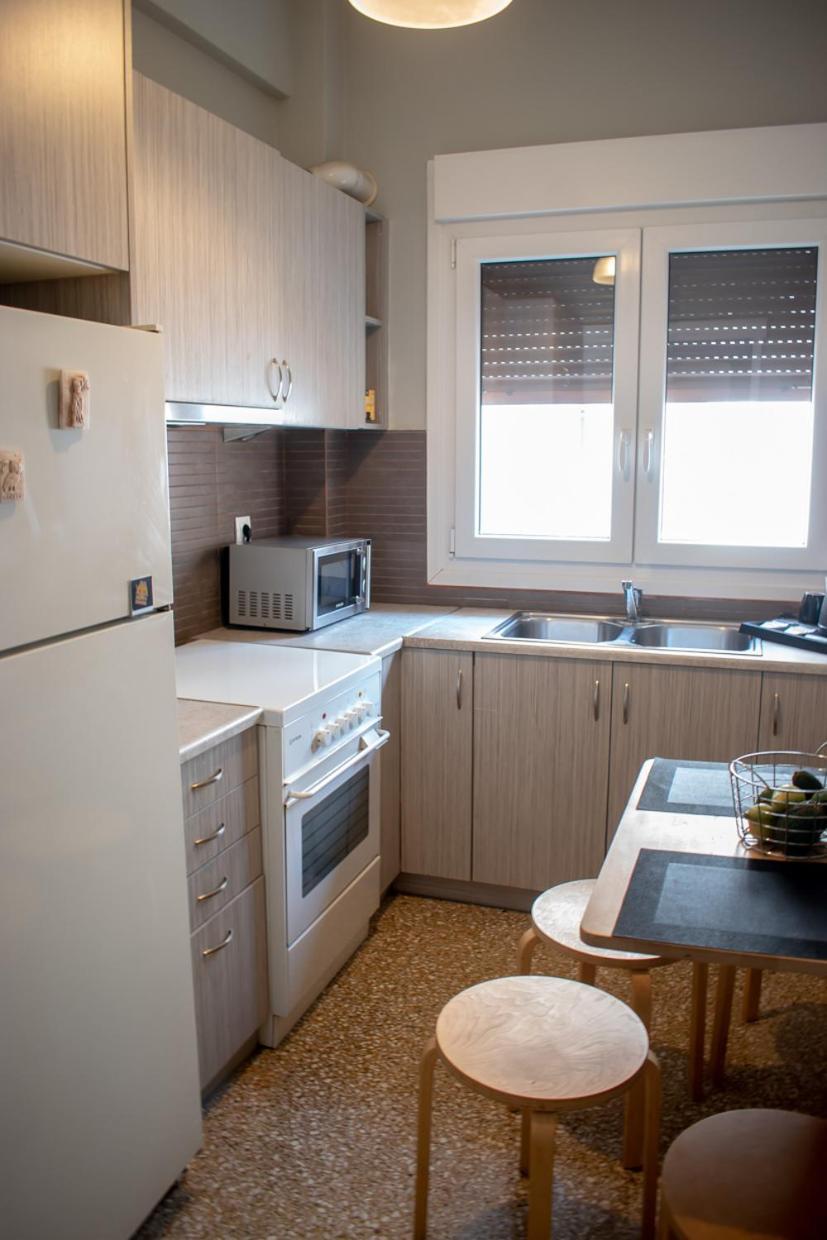 Apartment Vresthenis Athènes Extérieur photo