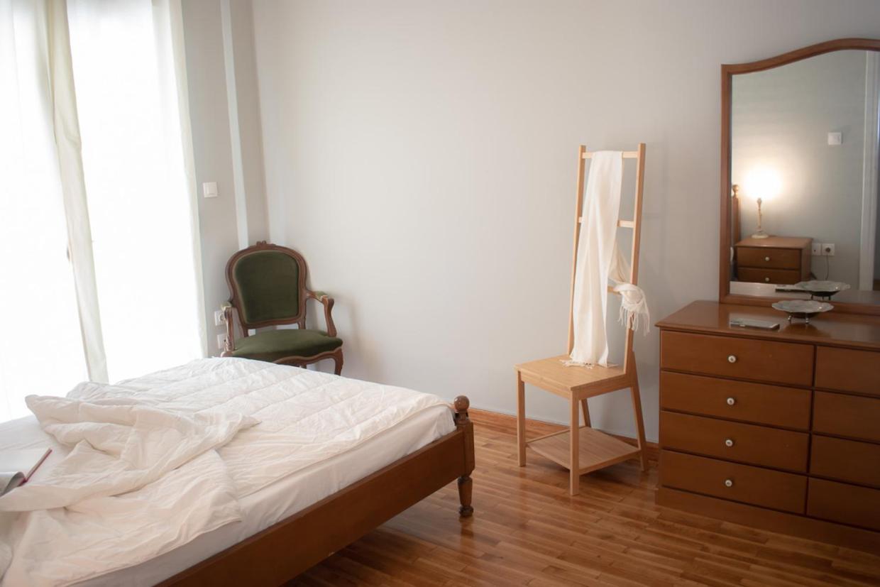 Apartment Vresthenis Athènes Extérieur photo