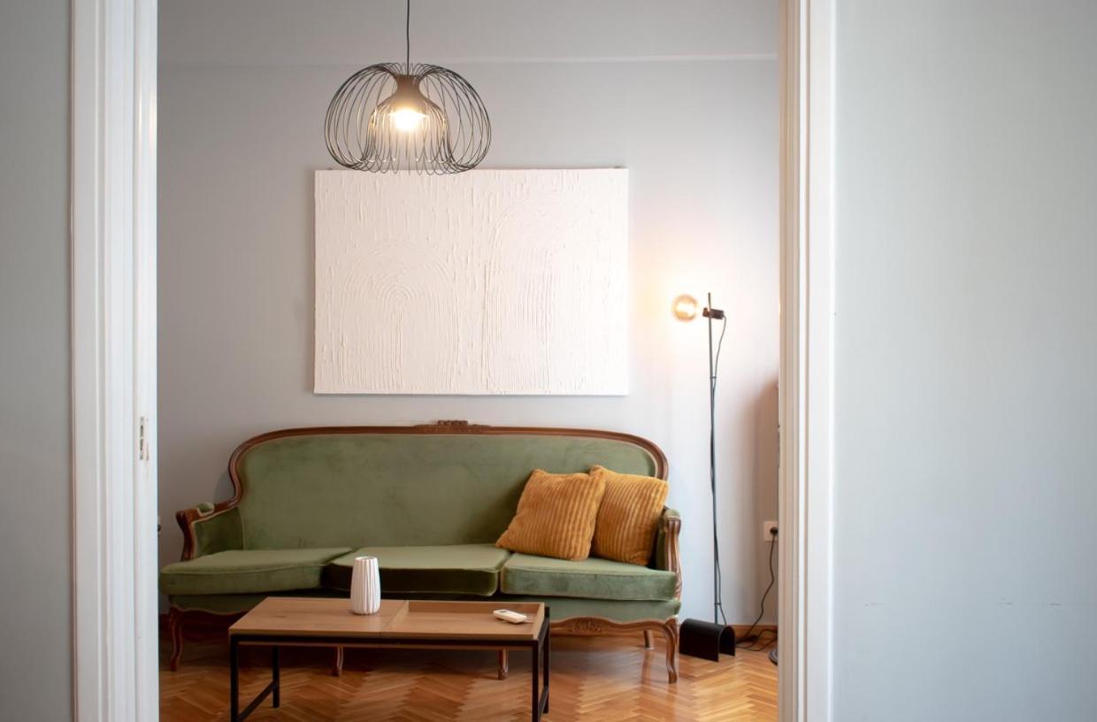 Apartment Vresthenis Athènes Extérieur photo