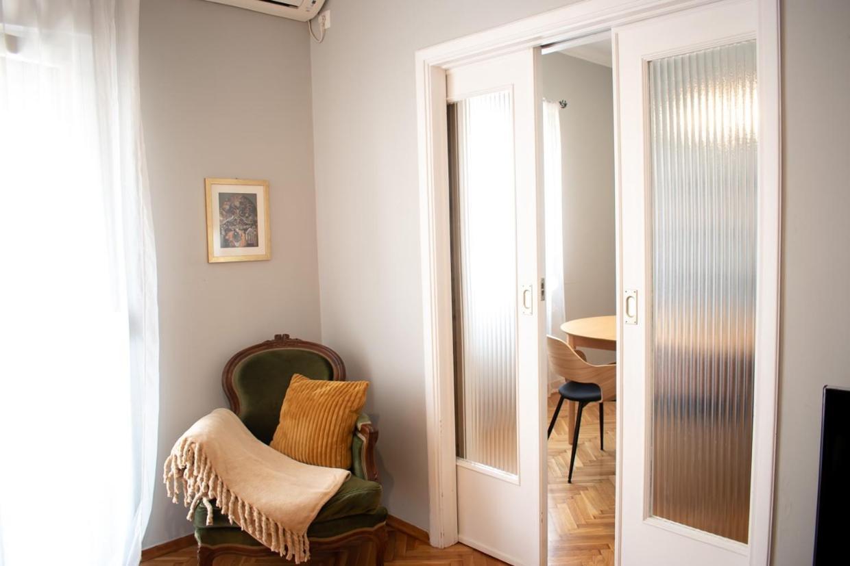 Apartment Vresthenis Athènes Extérieur photo